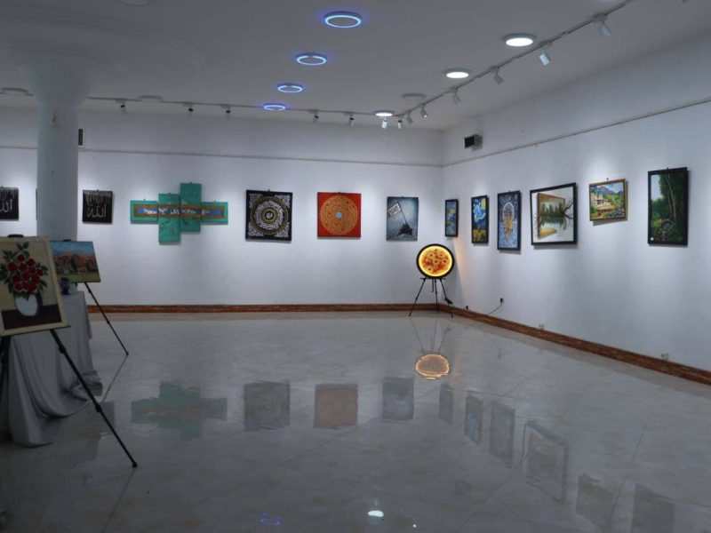 درخشش هنر هرات در «نقش هری»؛ ۶۰ اثر هنری در یک نمایشگاه سهروزه به نمایش درآمد