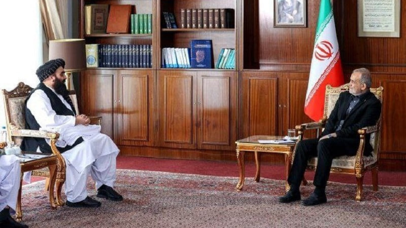 دیدار امیر خان متقی با رئیسجمهور ایران: تأکید بر همکاریهای دینی و اقتصادی