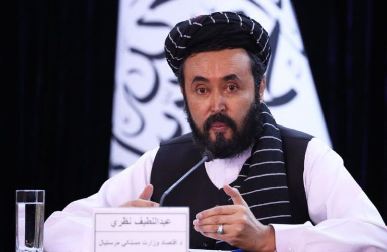 نظری: افغانی با ثبات ترین ارز در منطقه است