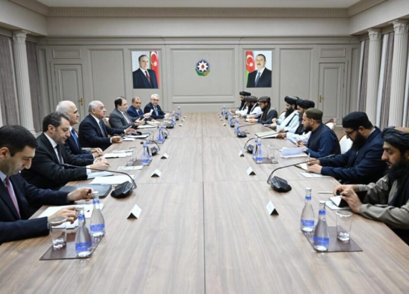 دیدار ملا عبدالغنی برادر با نخستوزیر آذربایجان: دعوت به همکاری و سرمایهگذاری در افغانستان