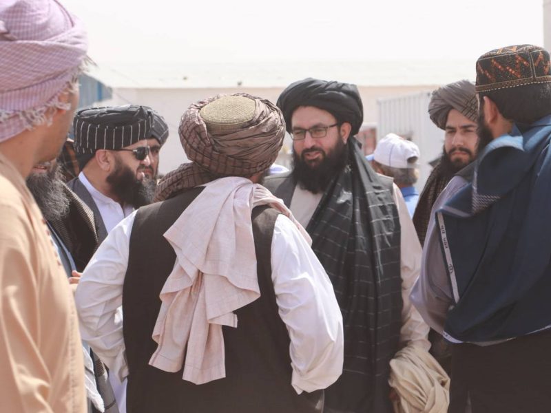 وزارت ترانسپورت: آماده‌گی کامل برای گسترش خدمات به مهاجرین بازگشتی از مرز اسلام‌قلعه داریم