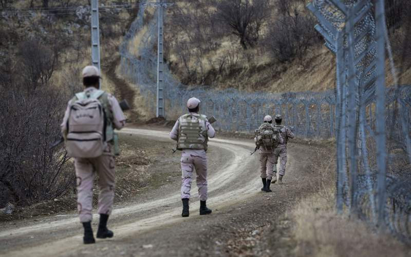 نیروهای مرزی ایران دو افغانی را از چنگ آدمربایان نجات دادند