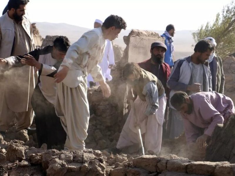 گفتگو با نورمحمد ثاقب: زلزله‌ی کنر نیازمند بسیج ملی است/ مردم پای کار بیایند