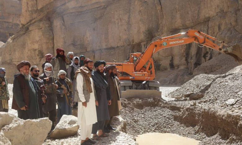 دیوار استنادی در غور: نجات شاهراه حیاتی از خطرات سیلاب