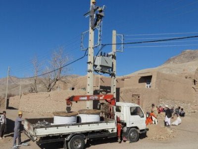 گسترش شبکه برق در هرات؛ دو ولسوالی دیگر در آستانه بهره‌مندی از برق سراسری