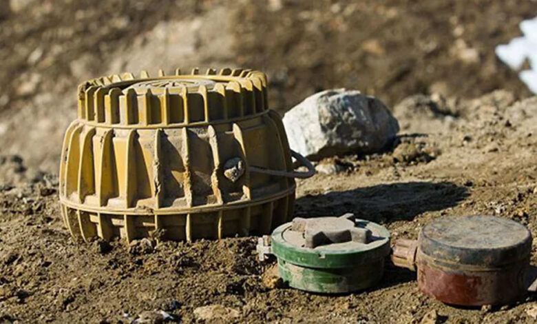 بمب باقیمانده از جنگ جان دو کودک بادغیسی را گرفت