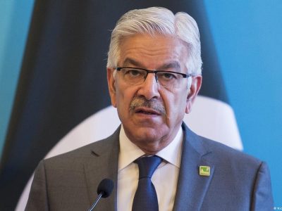 هشدار وزیر دفاع پاکستان درباره احتمال تجاوز نظامی به خاک افغانستان پیش از رمضان