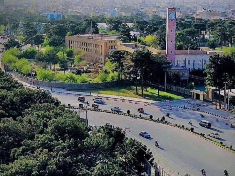 والی هرات: ایجاد فرصتهای کاری مسئولیت مشترک همه ادارات است
