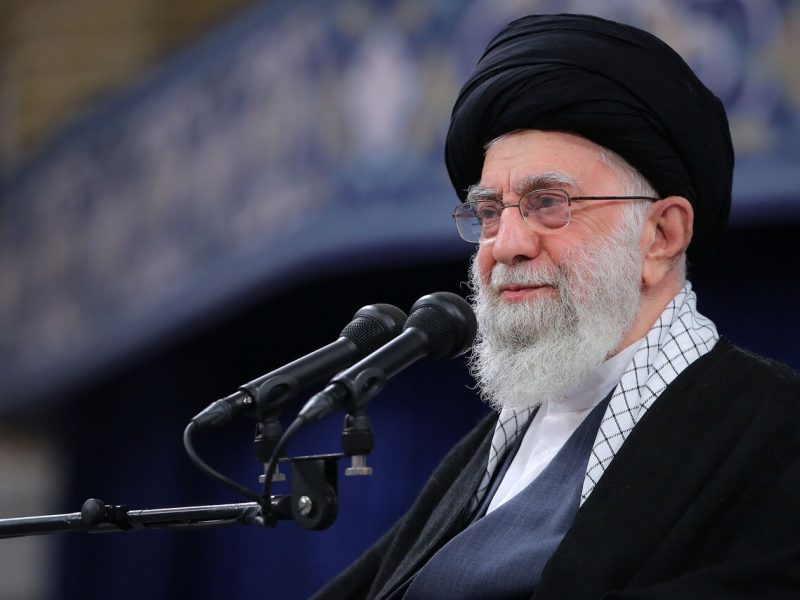 رهبری که بازی قدرت را بازنویسی کرد؛ بررسی نقش آیتالله علی خامنهای در جهان اسلام