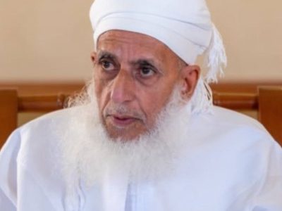 مفتی اعظم عمان شهادت رهبر انقلاب اسلامی ایران را تسلیت گفت
