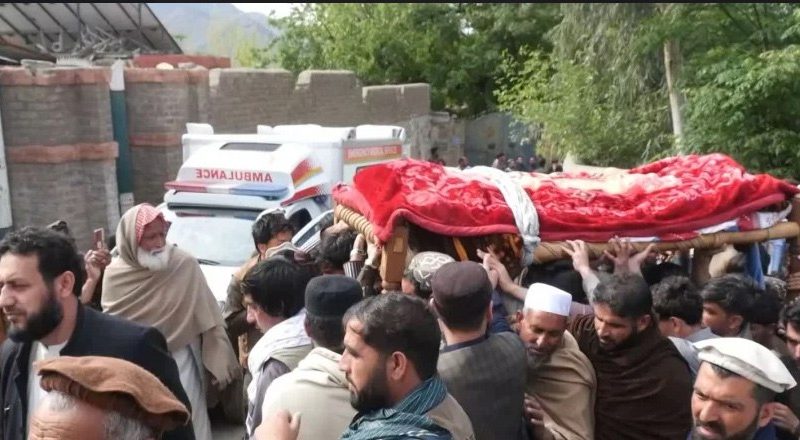 برگزاری مراسم خاک‌سپاری یک زن و طفل چهار ساله‌اش در کنر
