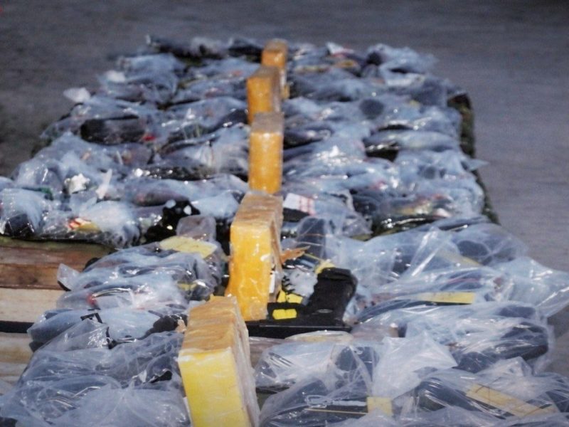 بازداشت دو قاچاقچی سلاح در خوست؛ ۲۵۰۰ فیر مرمی نیز کشف شد