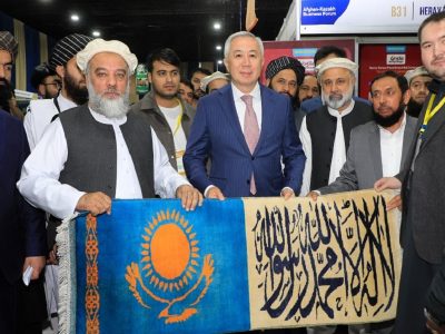 قزاقستان هدف تجارت ۳ میلیارد دالری با افغانستان را مطرح کرد؛ تمرکز بر خطوط آهن و معادن
