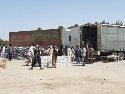 تشدید تدابیر امنیتی در سرحد با اوزبیکستان؛ کشف مشروبات الکلی جاسازی شده در یک موتر ترانزیتی
