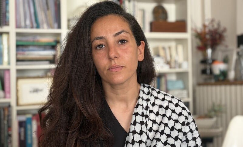 عضو ناوگان صمود اسرائیل را به شکنجه و آزار جنسی بازداشتشدگان متهم کرد
