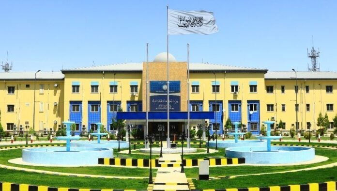سرپرست وزارت امور داخله: امنیت هرات باید بیش از پیش تقویت شود