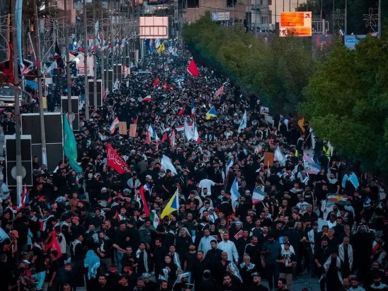 خیزش میلیونی دلدادگان؛ نجف و کربلا شاهد بدرقه تاریخی رهبر شهید ایران