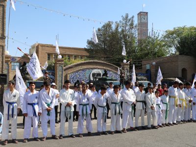 نمایش خیابانی در 24 اسد در هرات؛ دهها ورزشکار نمایشات ورزشی اجرا کردند