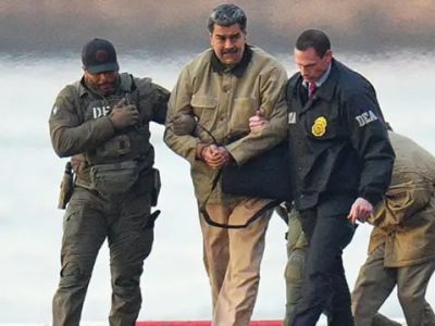 جانسون: محافظان مادورو رهبر خود را در برابر وعده ۵۰ میلیون دالر فروختند