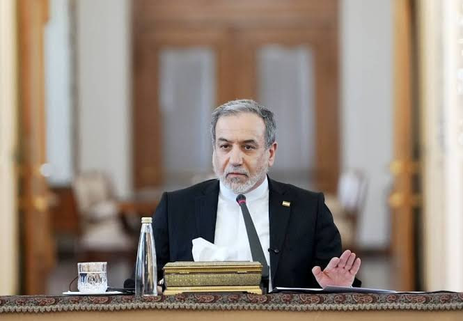 تاکید ایران بر گسترش مناسبات تجاری با همسایگان