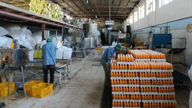 امارت اسلامی: ۸۱ تاجر و صنعت‌کار به افغانستان بازگشته‌اند