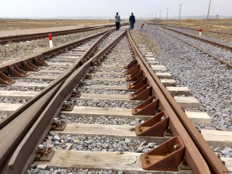 رایزنی سفیر ایران با رئیس اداره خط آهن افغانستان برای ساخت خط آهن هرات – مزار