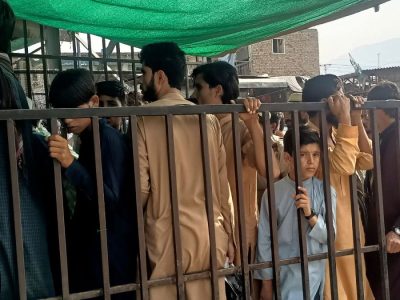 بیش از ۸۰ هزار افغان در پاکستان بازداشت یا توقیف شده‌اند