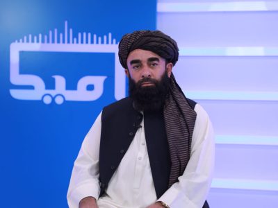 مجاهد: فشار امریکا مانع گسترش تعامل رسمی با کابل شده است