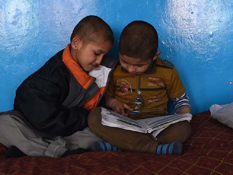 روز جهانی سوادآموزی؛ تاکید یونسیف بر آموزش کودکان افغان