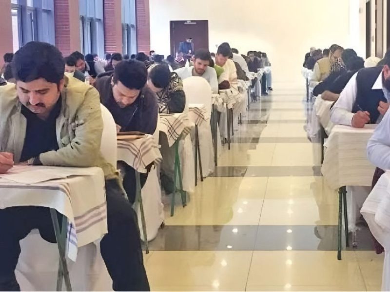 جرگه ملی پشتون‌ها خواستار ادامه تحصیل دانشجویان افغانستان در پاکستان شد