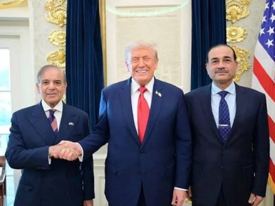 تحلیلگر پاکستانی: حاکمان کشور برای ۱۰ میلیارد دالر استقلال پاکستان را معامله می‌کنند