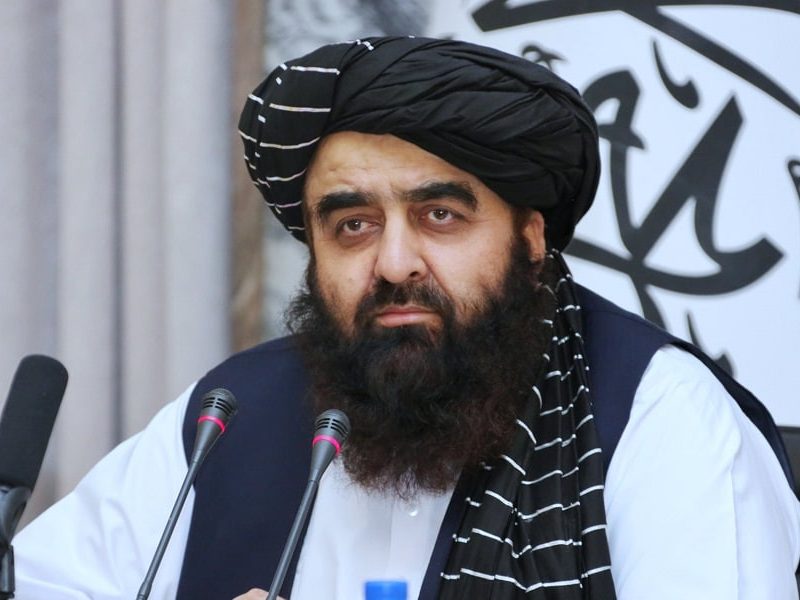متقی: کشورهای اسلامی و غربی خواستار بازگشایی مکاتب دخترانه شده‌اند