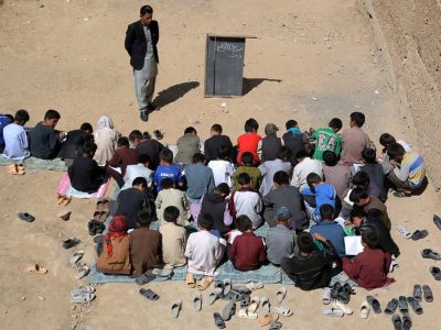 معلم؛ ستون آموزش و آینده افغانستان