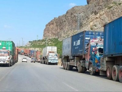 کاهش ۷۴ درصدی تجارت میان افغانستان و پاکستان