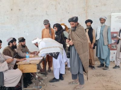 کمک صلیب سرخ به کشاورزان بادغیسی