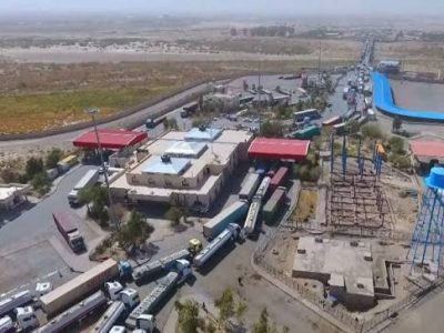 تردد موترهای ترانزیتی در گذرگاه پل ابریشم نیمروز ۲۴ ساعته شد