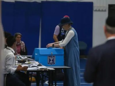 نتانیاهو از حضور گسترده رأیدهندگان عرب در مراکز رأیگیری انتقاد کرد