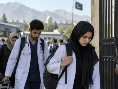 پاکستان ادامه تحصیل و کار داکتران افغان را محدود کرد